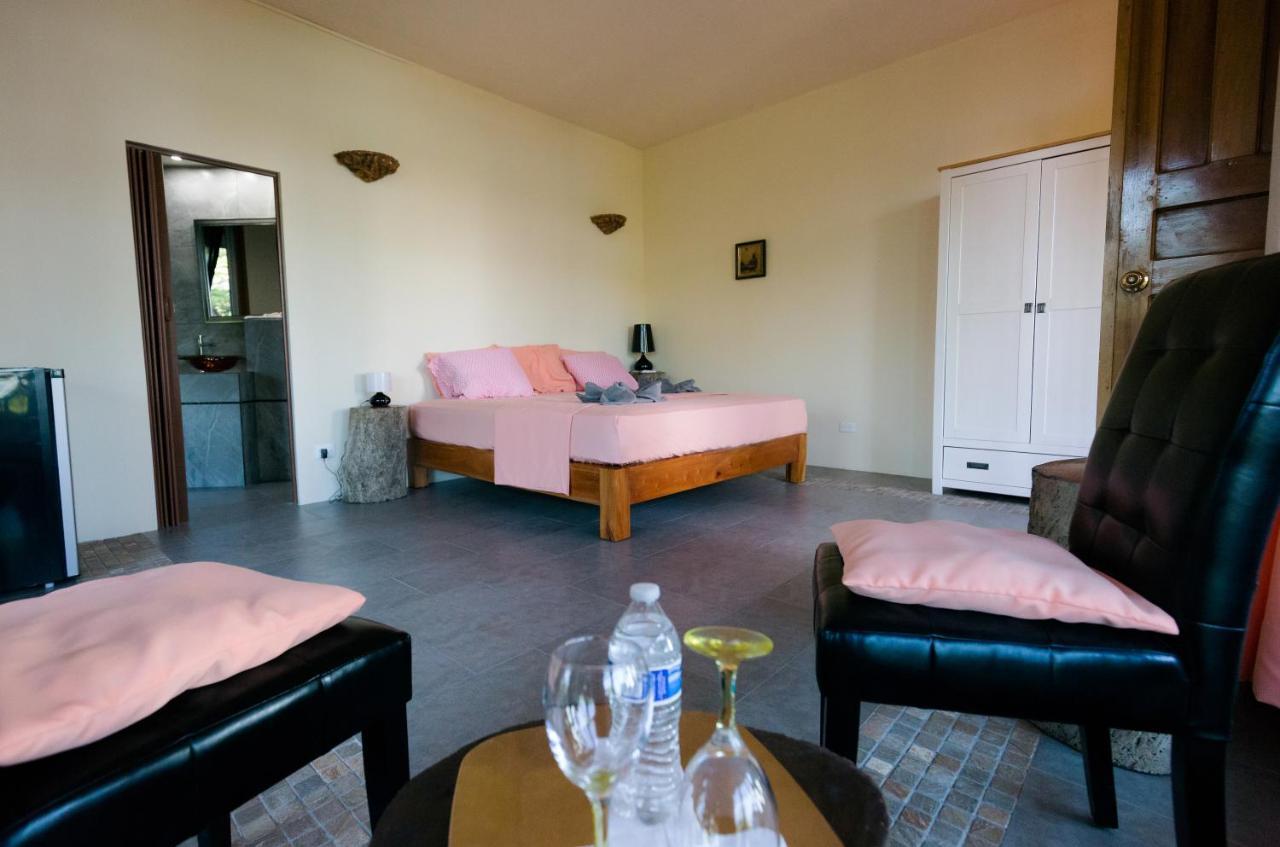Punta Duarte Garden Inn Los Duarte Buitenkant foto
